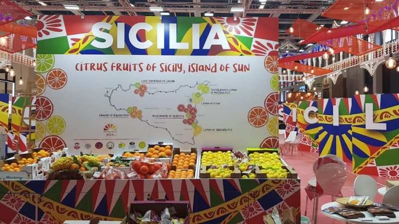 Riconosciuti i primi due distretti produttivi. Ok per Agrumi di Sicilia e Pesca