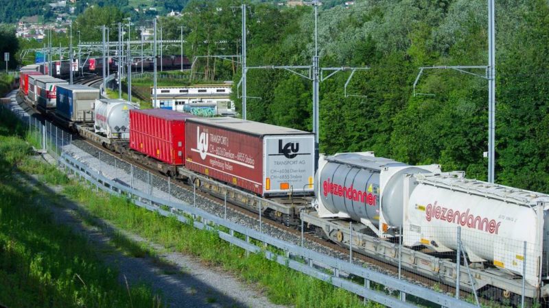 Tedeschi mangia-spaghetti, treni speciali di pasta in arrivo dall’Italia