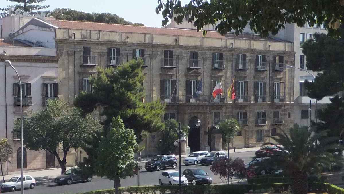 Regione, ancora sostegni a Bandiera. E sul rimpasto ora si prende tempo
