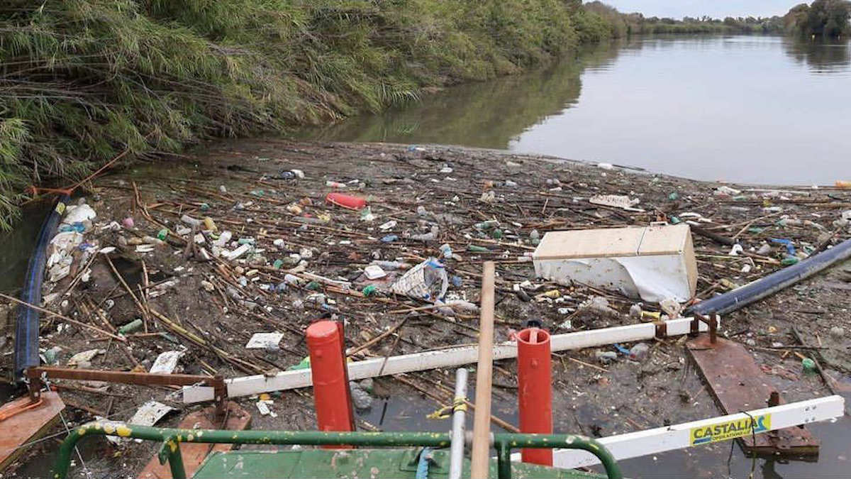 Plastica nei fiumi, la Regione avvia la lotta all’inquinamento