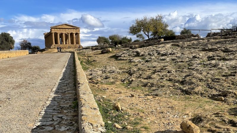 Agrigento, cinque laboratori di agroecologia tra terra e comunità